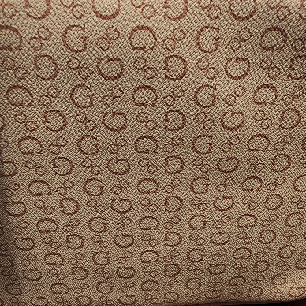 Guess Lightweight Kerry Travel Bag in Light Rose